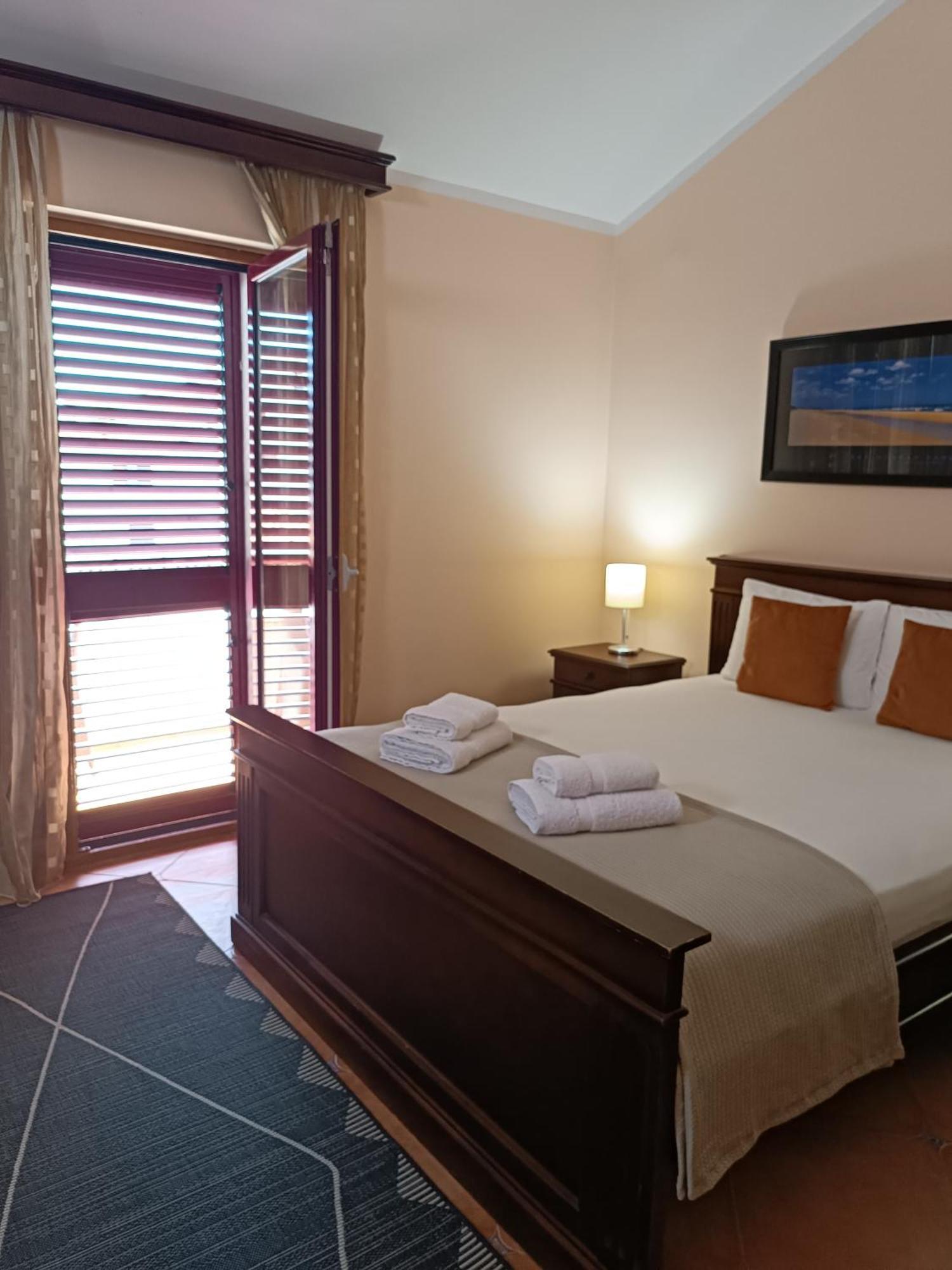 Villa Roselina Budva Szoba fotó