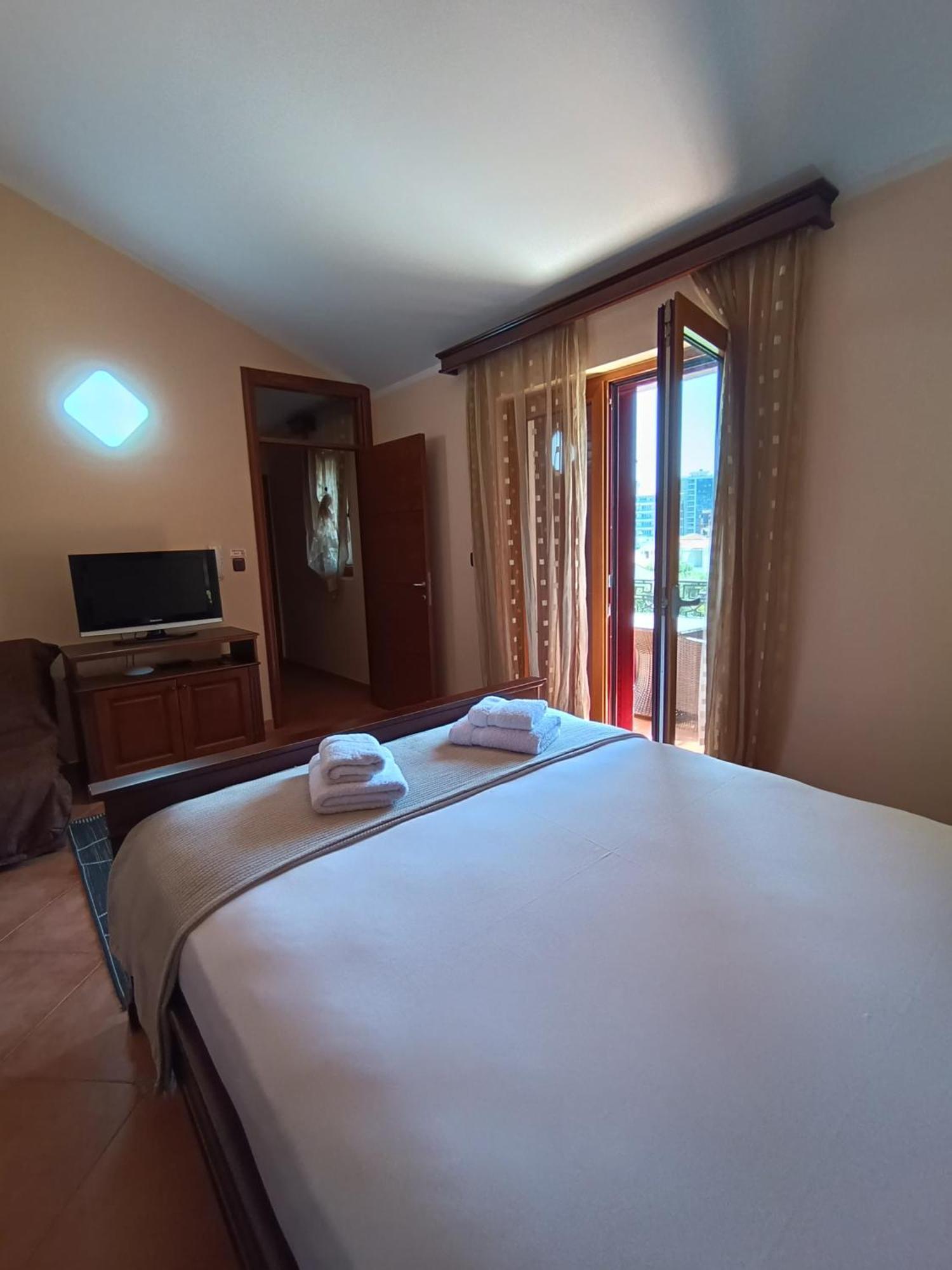 Villa Roselina Budva Szoba fotó